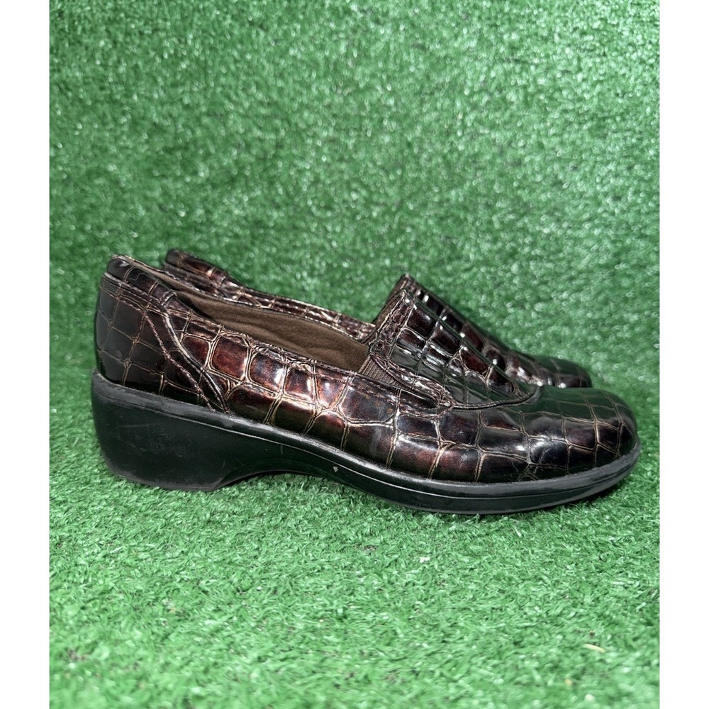 Clarks Bendables Women's 6.5M May Poppy Pebble Brown Croc Slip On Wedge Loafersโ